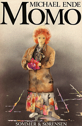 Eventyr-romanen 'Momo' af Michael Ende. Romanens undertitel: 'Den sælsomme historie om tidstyvene og om barnet, der bragte den stjålne tid tilbage til menneskene.'